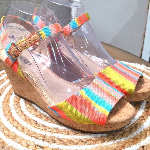ALEX MARIE RAINBOW STRIPED CORK WEDGE SANDAL SZ 8 - Picture 1 of 9
